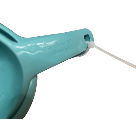 Set of 3 Kitchen Aid aqua sky replacement measuring cups 1/4, 1/2 1 Missing 1/3 - Picture 2 of 3